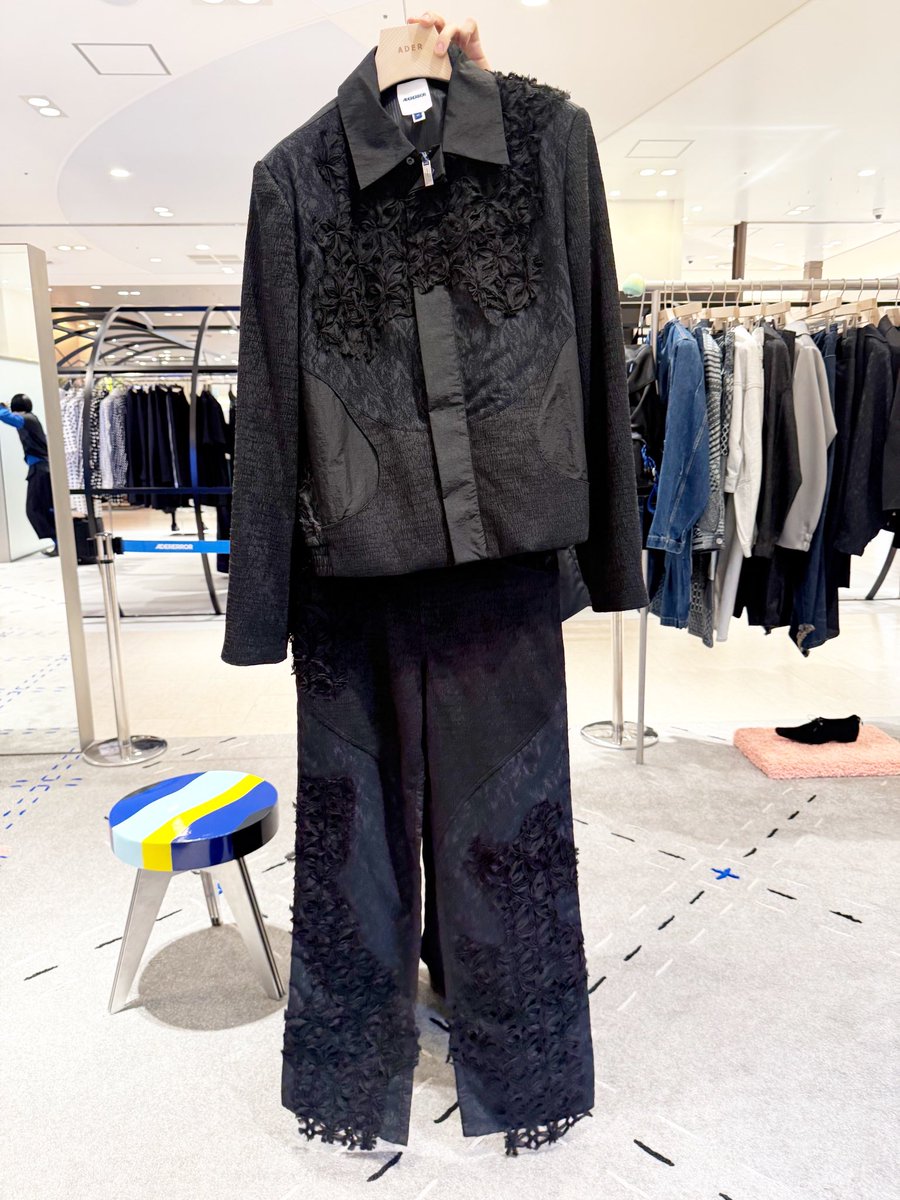 TeamSunghoonAoi's tweet image. ソンフンとジェイク着用モデル、
ちょうど入荷したみたい💙💙
スタッフさん皆さん優しい🥹
#ADERERROR #SUNGHOON #JAKE