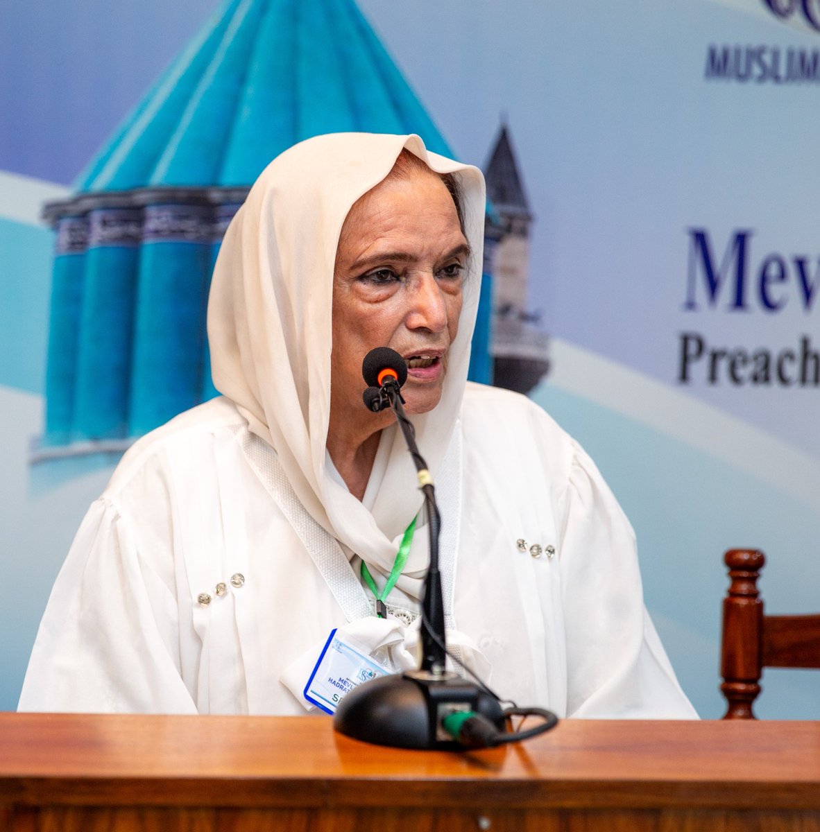 (1/2)

First Academic Session “Mother Tongues &amp; Tasawwuf: Urdu Poetry”

Three-Day International Conference
“Mevlana Rumi and H̱aḏrat Sultan Bahoo: Preachers of Human Friendship, Peace, Love and Harmony”

Organized by MUSLIM Institute and National Language Promotion Department on