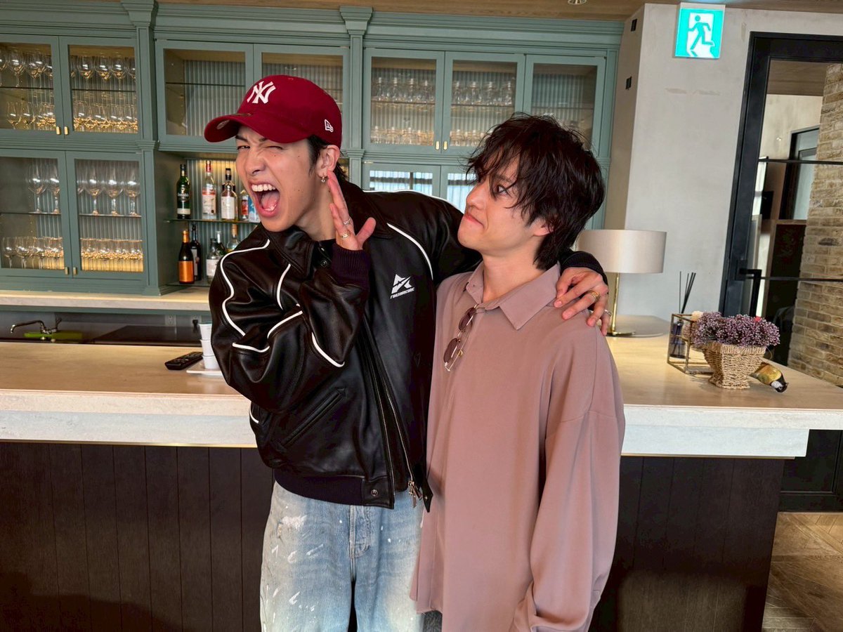 こっちみんな - Search / X