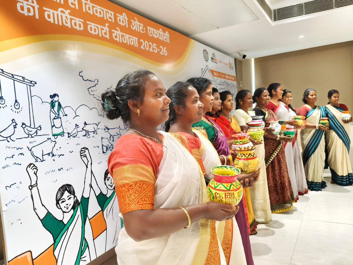 Women leadership and building their aspirations as part of the AWP exercise in Jharkhand, their business growth and ensuring members get max benefits as part of # lakhpati kisan <a href="/JharkhandCMO/">Office of Chief Minister, Jharkhand</a> <a href="/Ashden_org/">Ashden☀️🌎💡</a> <a href="/onlineJSLPS/">JSLPS Jharkhand</a>