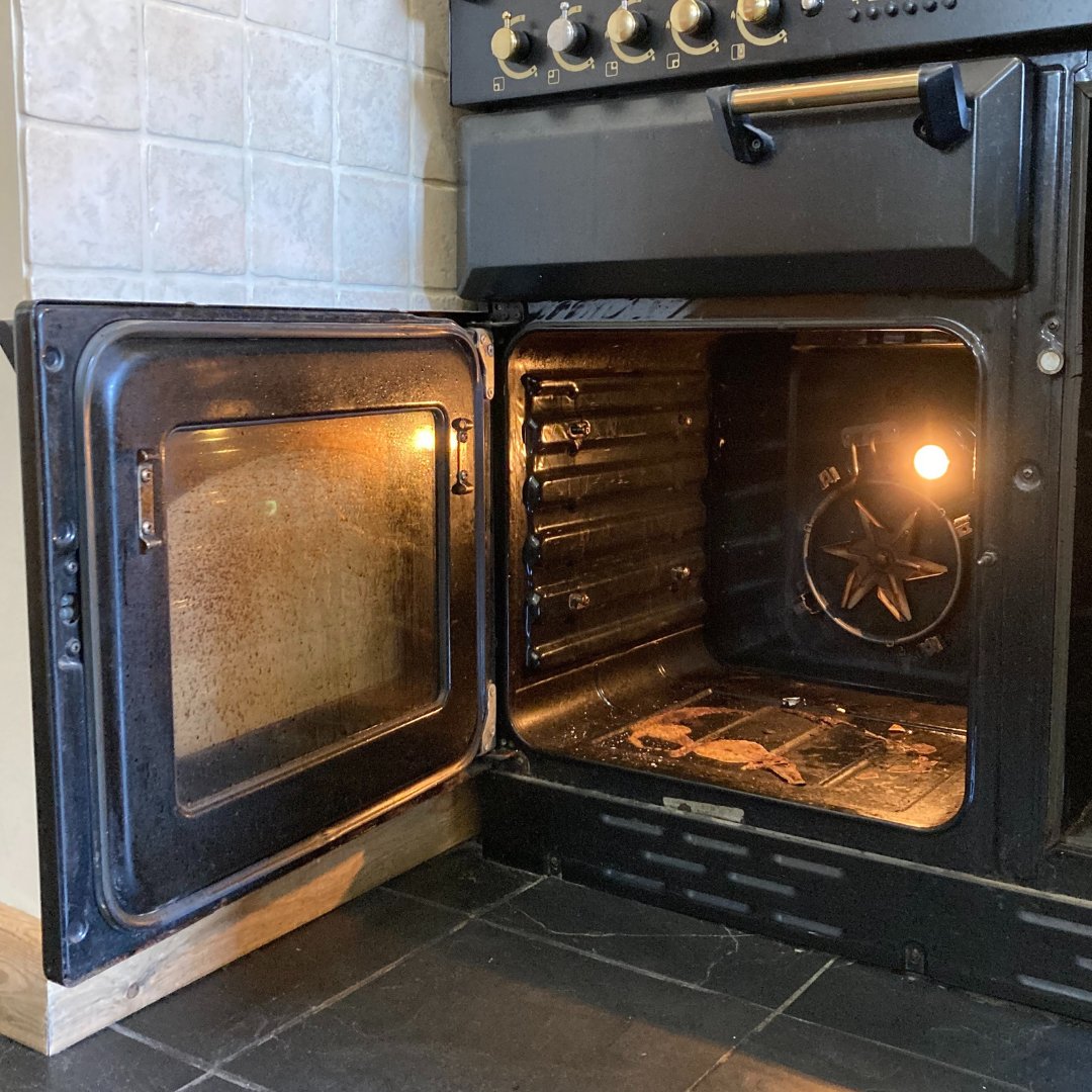 Ovenclean tweet media