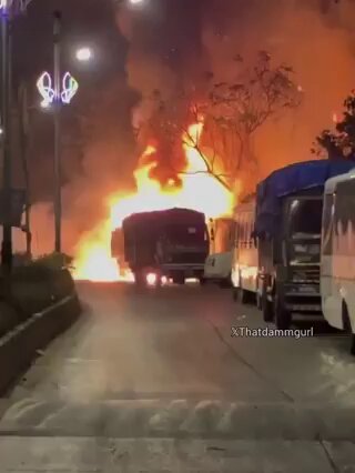 officialorage's tweet photo. After Seeing this, every Indian's heart swells with pride, salute to the Indian Armed Force again and again. jai Hind.  🇮🇳📷 #IndiaPakistanWar2025 #OperationSindoor #S400 #karachiport #IndianNavyAction https://t.co/AO8J0Uv0MI