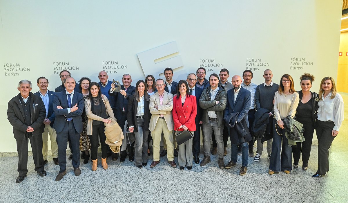 _ITCL's tweet photo. 🎉 ¡Orgullo, emoción y agradecimiento! 🏆❤️ @Aytoburgos
El #PremioCiudadBurgos al #Conocimiento e #Innovación 2024
👉 No es solo un premio para #ITCL, sino para las 110 personas que día a día hacen posible nuestro trabajo
NOTICIA COMPLETA: https://t.co/OEcTIZMcFC https://t.co/gTHrMEMvK9