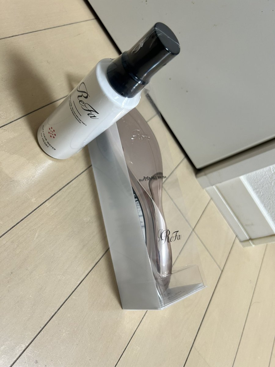 かほ(<a href="/KahoxAlice/">児玉かほ⚜🖤</a> )に誕生日プレゼントいただきました🎂🎁
本当にありがとうっ！！！めっちゃ、可愛い！

しかも、髪の毛つやつやになる🫶

住む場所が離れても、これからもよろしくね✨️