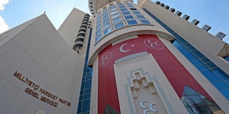 MHP’den sokak röportajları için kanun teklifi

🔺MHP, basın kartı olmayan ya da kurumsal akreditasyonu bulunmayan kişilerin sokak röportajı yapmasının yasaklanması için TBMM’ye kanun teklifi sundu.