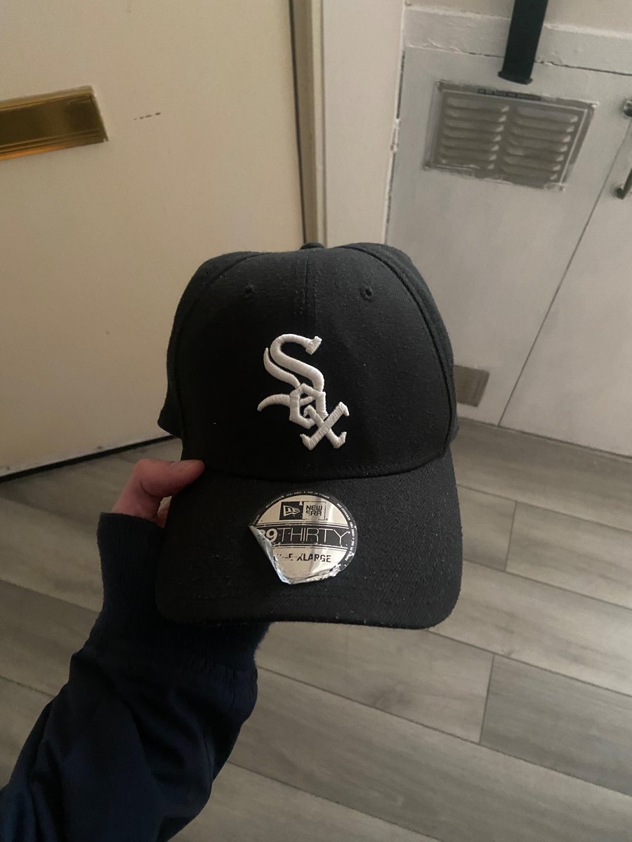 Only one choice for the hat today in honour of his Holiness Leo XIV (Da Pope)