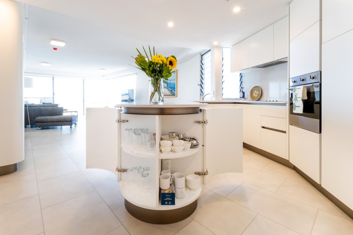 info82574867's tweet photo. Renovation in Sunshine Coast - 2 https://t.co/1hAUSVuFTZ