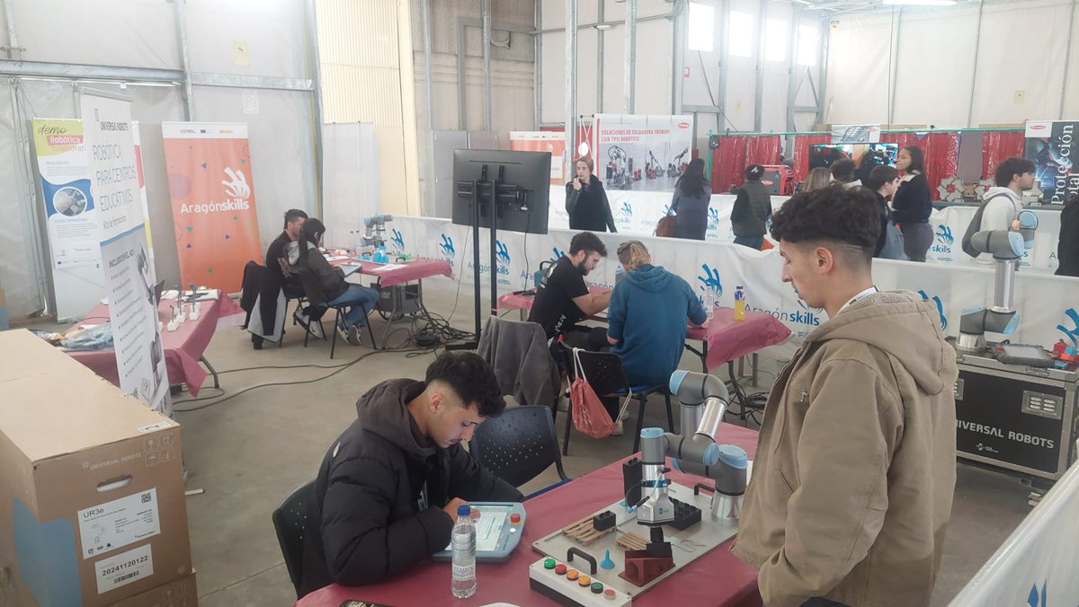 Día importante en la Aragón Skills. Hoy conoceremos al alumnado que representará a #Aragón en la <a href="/Spainskills_fp/">Spainskills</a> 
De 12.00 a 14.00 horas: Entrega de diplomas y medallas en <a href="/PalacioTeruel/">Palacio de exposiciones y congresos de Teruel</a> 
Streaming:
youtube.com/watch?v=duhrE0…