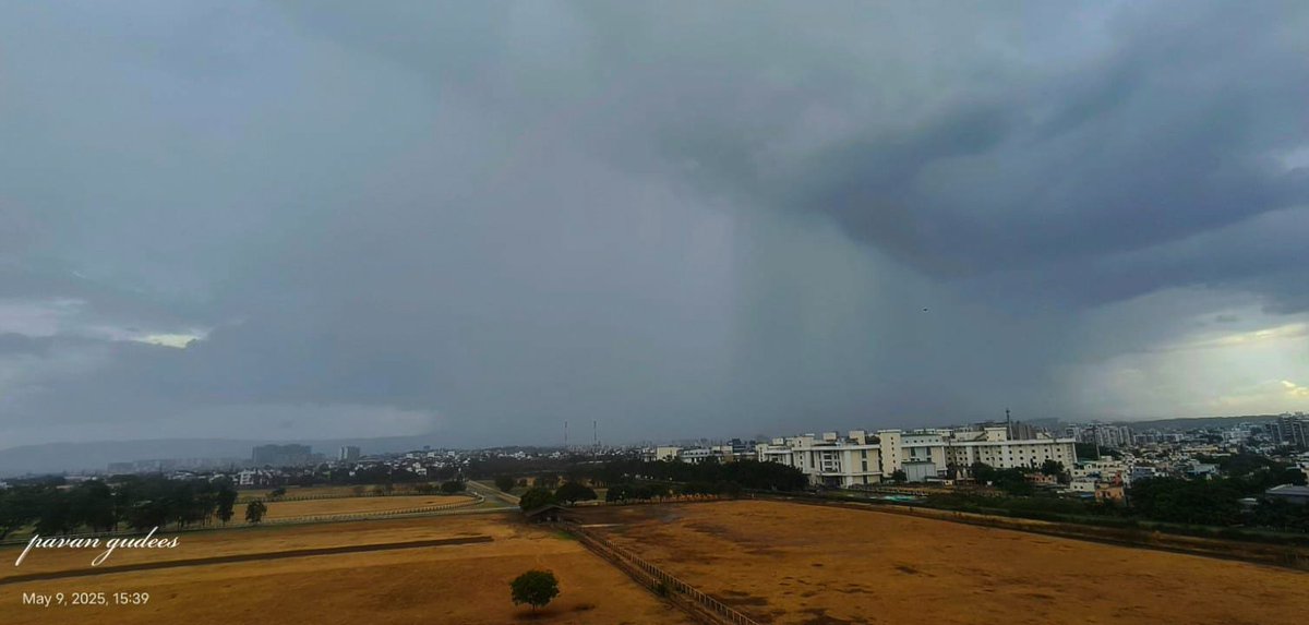 Heavens open up
#PuneRains #Pune #punenews 
<a href="/vineet_mausam/">Dr. Vineet Kumar</a> <a href="/Hosalikar_KS/">K S Hosalikar</a> <a href="/shanpati/">Shantanu Patil's Weather Updates For MH / KA / GOA</a> <a href="/VagariesWeather/">Vagaries of the Weather</a> <a href="/indiametsky/">IndiaMetSky Weather</a> <a href="/WeatherRadar_IN/">Weather & Radar India</a> 
<a href="/havamanandaj/">Havaman andaj ani batmya</a> <a href="/navin_ankampali/">Naveen Reddy</a>
<a href="/imd/">iMD</a>