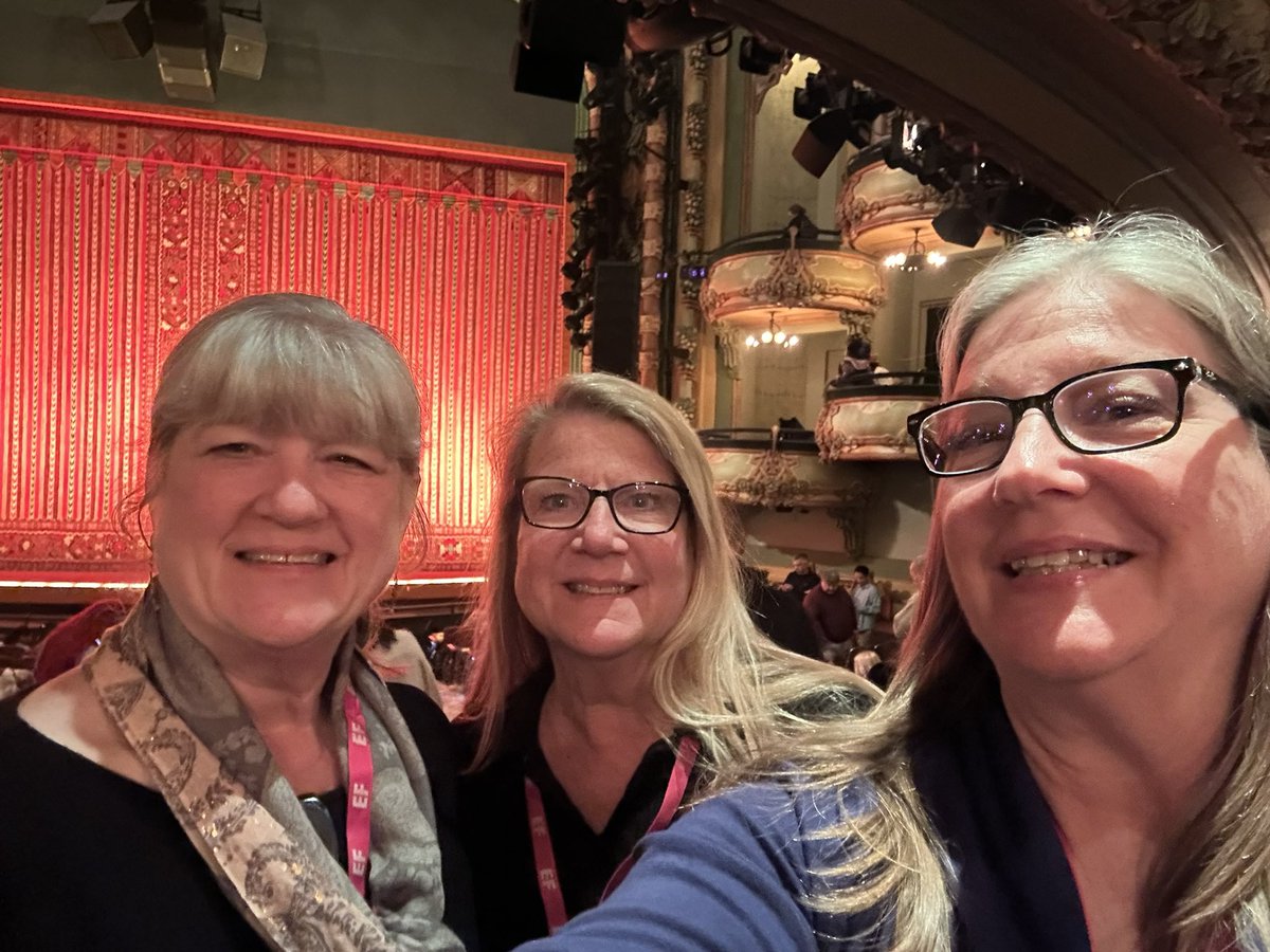 I’m a month behind because April was so busy! My sister and I helped our teacher sister chaperone 64 8th graders to D.C., Philly &amp; New York for a week!
It was a great sister’s week together! Got to see Aladdin on Broadway too!🤗❤️