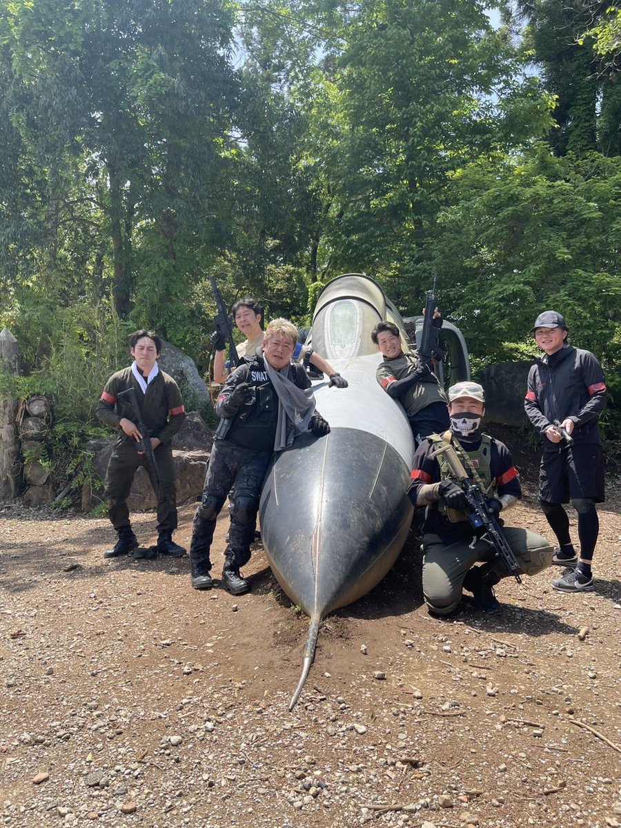 【コミュ力・体力はサバゲーで身に付けろ】
昨日は久しぶりにサバイバルゲーム、いわゆる“サバゲー”をやってきた。以前開催した際にメンバーで「またやろう」と言っていたこともあり、今回も参加。