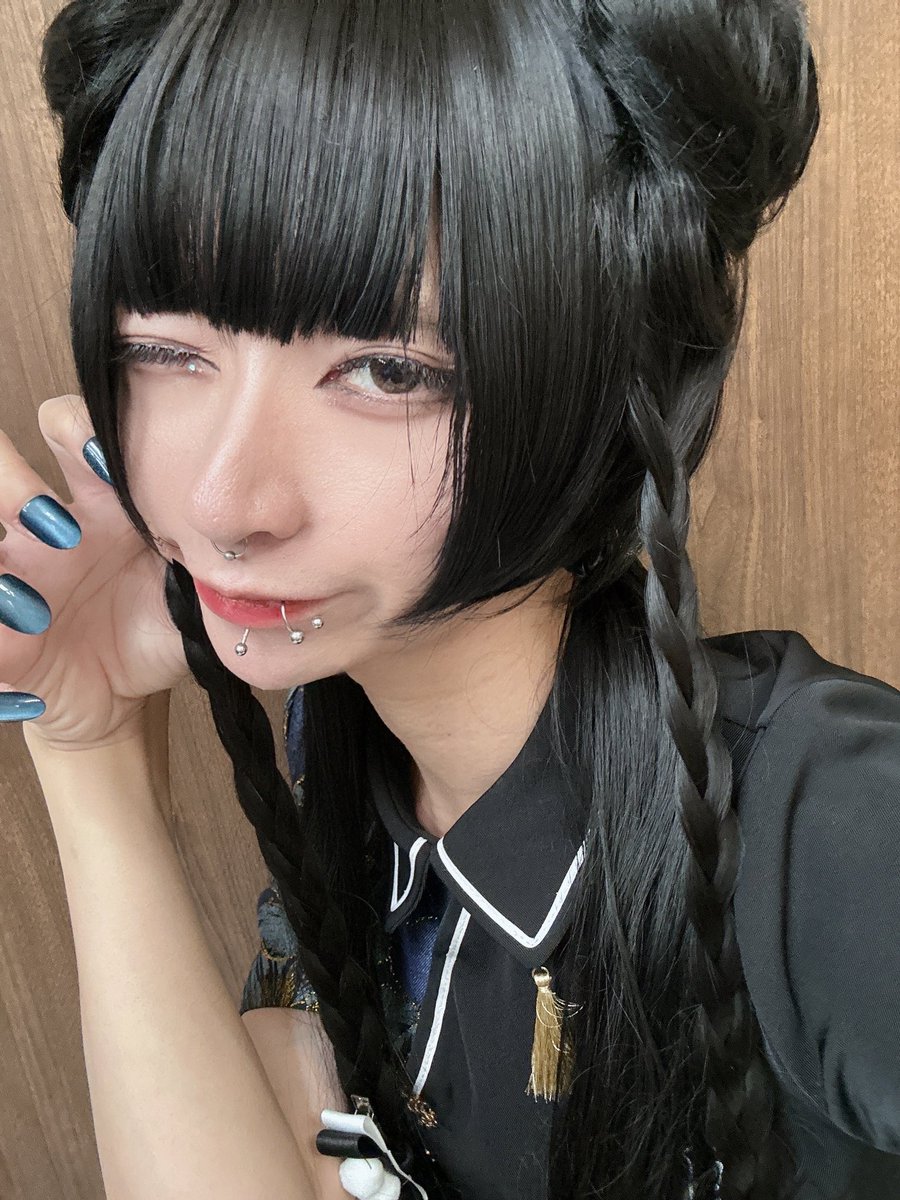 この服可愛いけど脱ぎ着しんどくて嫌い