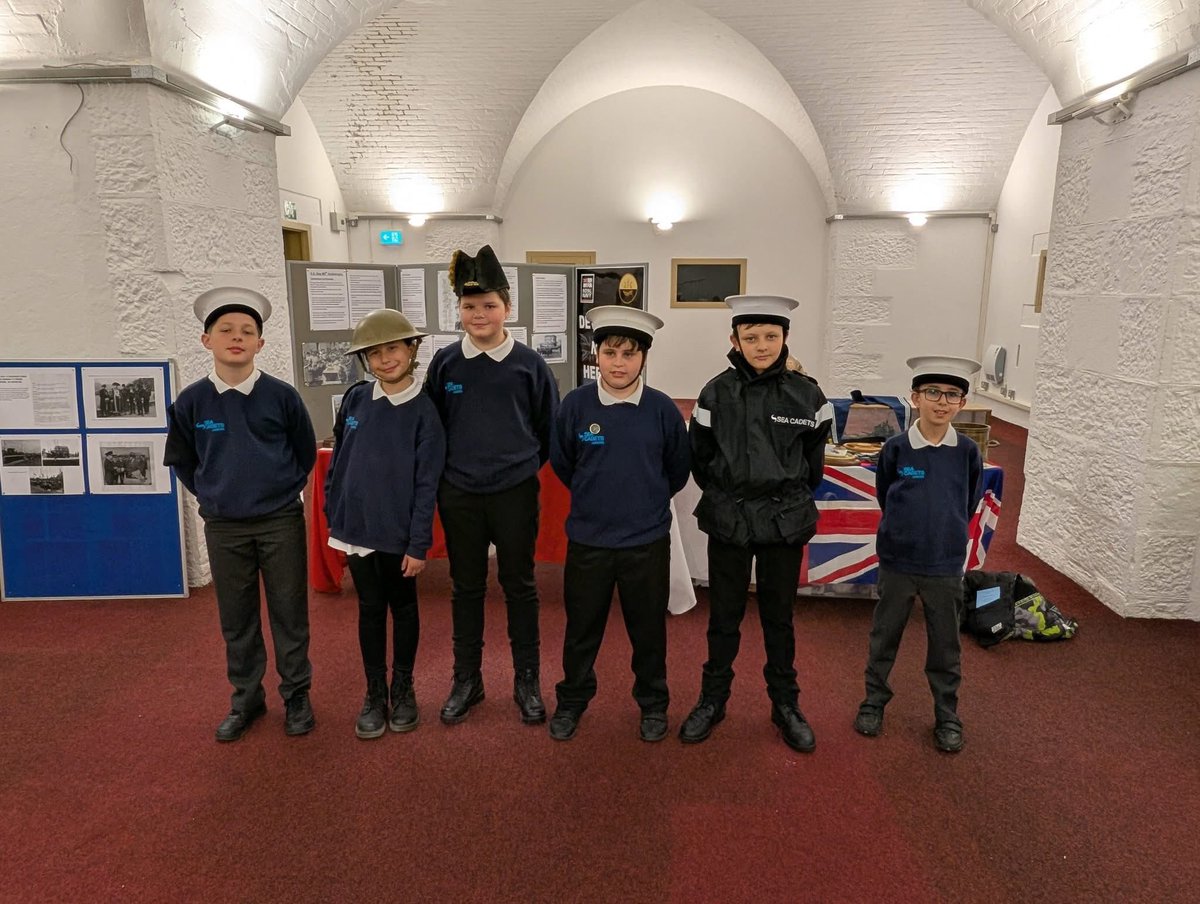 PlymDrakeSCC's tweet image. Yesterday the unit marked VE Day by holding a ceremonial divisions and then visiting Crownhill Fort as part of their VE Day commemoration.
We are proud to honour the legacy of all who served and those who didn’t return.
#VEDay80 @SeaCadetsUK