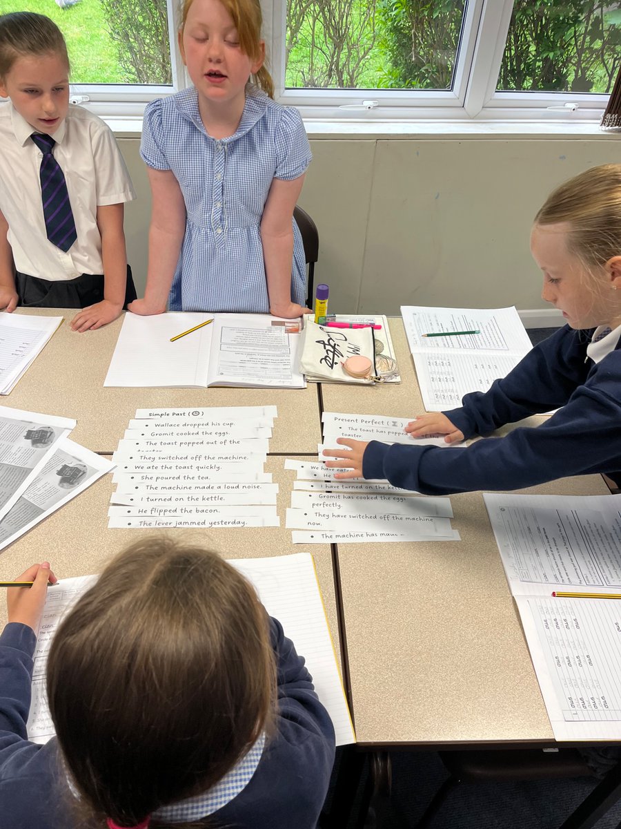 MissPSymons's tweet photo. Sorting past tense and present perfect tense sentences. #TheMillEnglish https://t.co/Rs3Y5nMlZz
