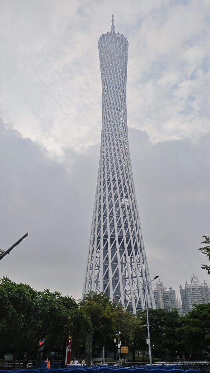 rnvrl6's tweet photo. 星期末有没有广州情侣,夫妻跑步面基，之后吃饭…….
跑步距离：8-10KM
配速：6:00
地点：二沙岛，生物岛，大学城三选一 https://t.co/eUFuqUSsMm