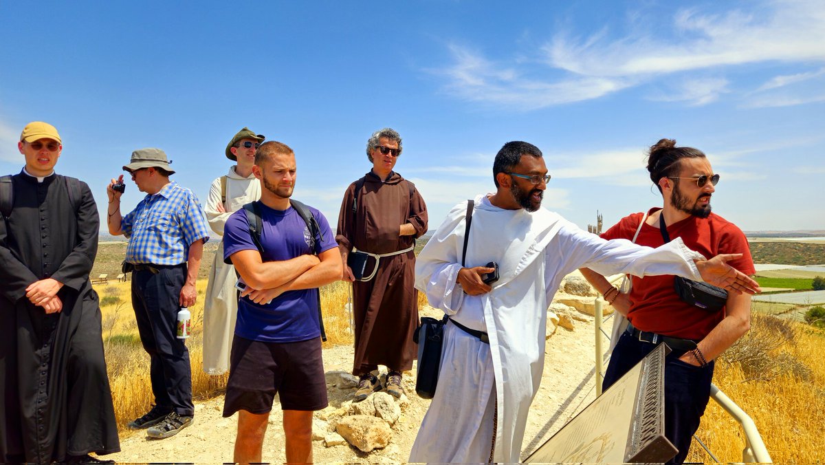 EBAFJerusalem's tweet photo. #telmaresha #beitguvrin #lachish et #gezer : d'importants sites bibliques et archéologiques, dans les pas des dominicains de l'ÉBAF.

https://t.co/8R7rZOTgHh
#ebafjerusalem https://t.co/O4JWANqIM5