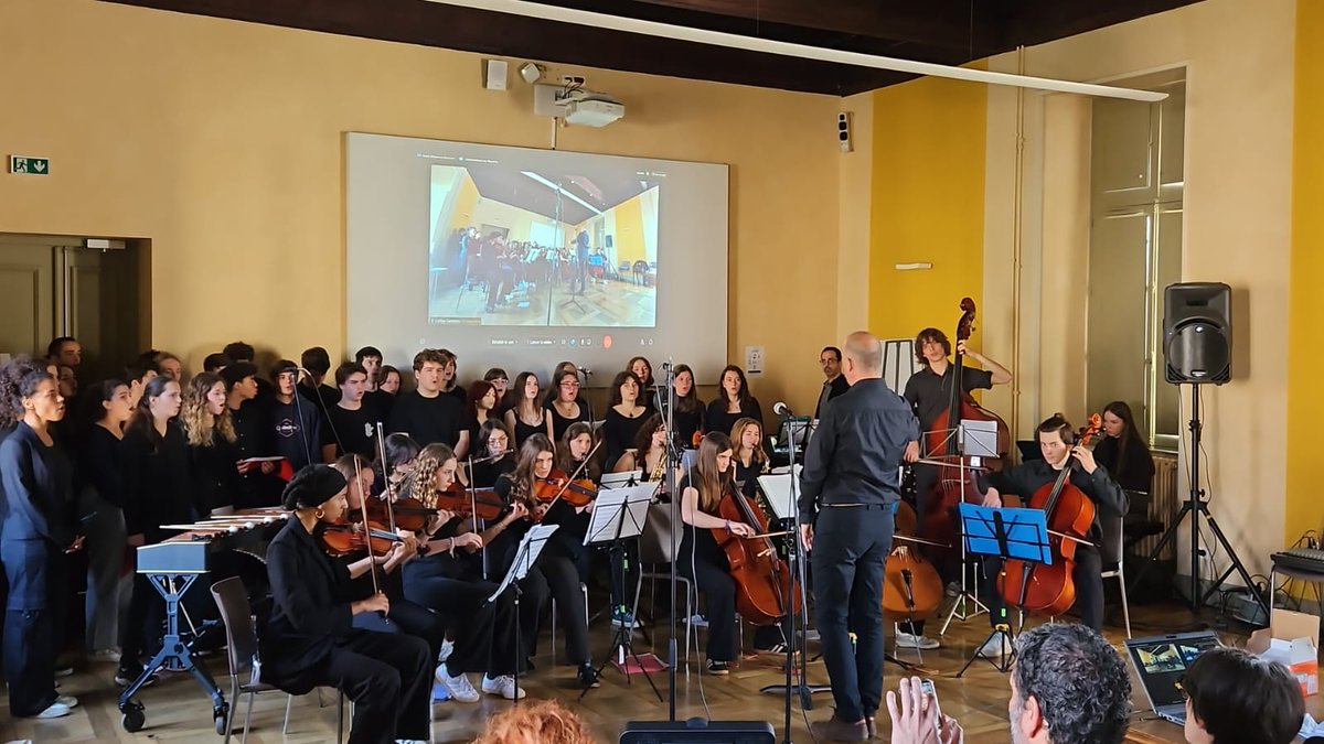 Collège Gambetta (@collegegambetta) on Twitter photo Concert 3ème lycée de Shangai 👐Lycée Marot élèves sinisants 🎶<a href="/CollegeGambetta/">Collège Gambetta</a> <a href="/sophie_sarraute/">Sarraute Sophie</a> Concert 3ème lycée de Shangai 👐Lycée Marot élèves sinisants 🎶<a href="/CollegeGambetta/">Collège Gambetta</a> <a href="/sophie_sarraute/">Sarraute Sophie</a>