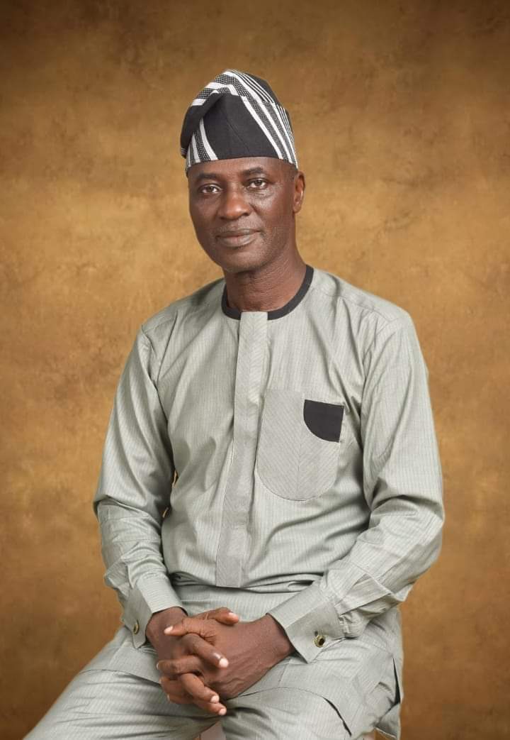 StepUp4women's tweet image. It's a pleasure to celebrate a phenomenal mentor @lotufodunrin,a man
who is intentionally impacting lives. One of Nigeria’s foremost media Icon. Sir, your unflinching support to @StepUp4women is incredible & we truly appreciate. Happy birthday
@Mediacareerngr ,
@CJIDAfrica