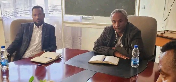 TheTigray's tweet photo. ወዲ ወረደ ምስ ዞባ ደቡብ ዝጀመሮ ልዝብ ብጣዕሚ ጽቡቕ እዩ። 
#እኒን ምሂን ዓድን ህዝብን የዕቢ። ተጋሩ ሓደ ዓብይ ሕማቕ ታሪኽ ኣለና። ህልኽ፣ ኣነነትን  ትዕቢት ወዘተ እዩ። እዚ ድማ ኣብዚ እዋን ብሰፊሑ ነጊሱ ኣሎ። 
እታ ስእሊ ከመይ ርኢኹሟ? https://t.co/utCsSpLf3L