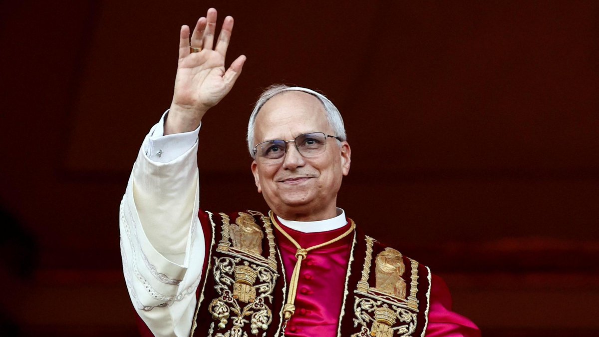 STCCGBEXLEY's tweet photo. His Holiness Pope Leo XIV. We will pray for him as he begins the sacred work of leading the Catholic Church.

"God loves everyone.” - Pope Leo XIV https://t.co/Ib5zHOYxzJ