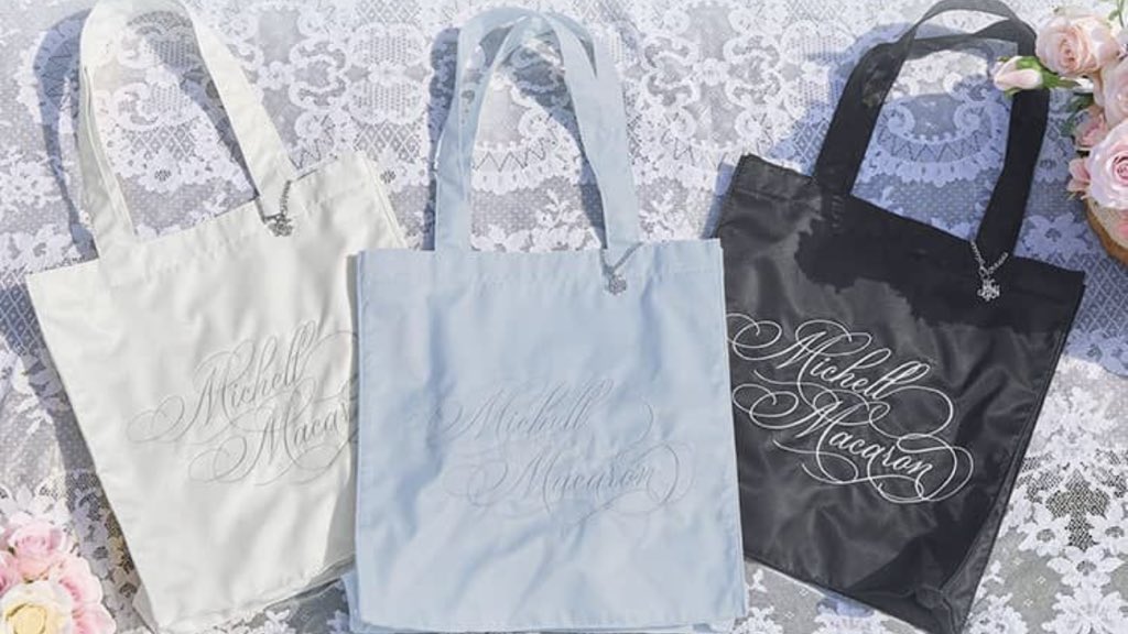 𓊆 トレカノベルティ𝑺𝑻𝑨𝑹𝑻 𓊇 ¥15,000以上のお買い物で… 『サテン