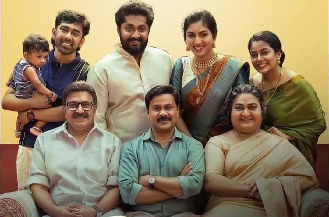 #PrinceAndFamily One Word Review: GOOD

A well-crafted family drama that strikes a fine balance between comedy and emotion❤️. One of #Dileep's finest recent performances👏🏻, backed by strong direction and script.

Go for it🤞🏻