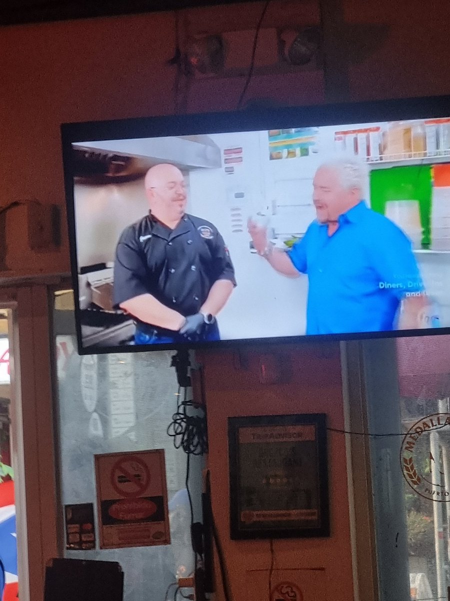 eatdrink75's tweet image. Went to Orozcos in San Juan, Puerto Rico, based on Guy Fieri's recommendation. It was FABULOUS! 

#foodie #GuyFieri #PuertoRico #yum #eat #restaurant #yummy #delicious #ComfortFood #seafood #lastmeal #travel