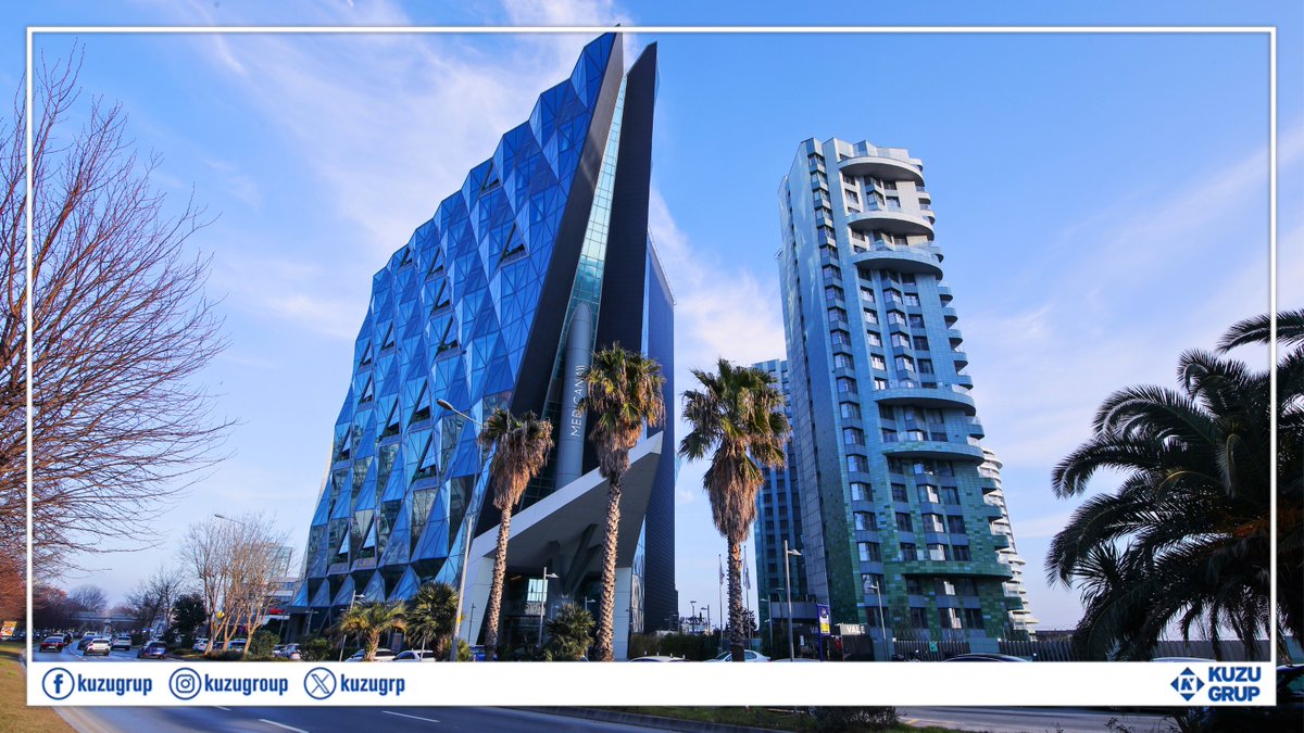 Medicana Ataköy Hastanesi, sürdürülebilir inşaat teknolojisi sayesinde elektrik tüketiminde %36, doğalgazda %39 oranında tasarruf sağlarken hem hayatın hem çevrenin iyileşmesine katkı sunuyor.
.
Medicana Ataköy Hospital contributes to the healing of both life and the environment,