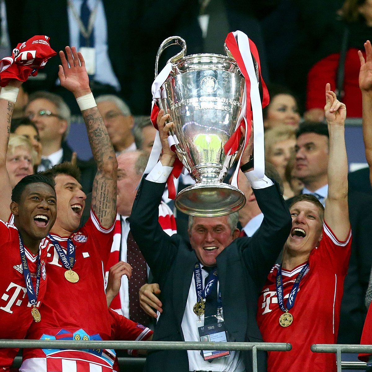 Liga de Campeones (@ligadecampeones) on Twitter photo ๐ ๐ฑ๐๐๐ ๐ฏ๐๐๐๐๐๐๐ celebra hoy 8๏ธโฃ0๏ธโฃ aรฑos ๐
๐ฅณ ยกQuรฉ cumplas muchos mรกs! ๐
#UCL | <a href="/FCBayernES/">FC Bayern Mรผnchen Espaรฑol</a> ๐ ๐ฑ๐๐๐ ๐ฏ๐๐๐๐๐๐๐ celebra hoy 8๏ธโฃ0๏ธโฃ aรฑos ๐
๐ฅณ ยกQuรฉ cumplas muchos mรกs! ๐
#UCL | <a href="/FCBayernES/">FC Bayern Mรผnchen Espaรฑol</a>