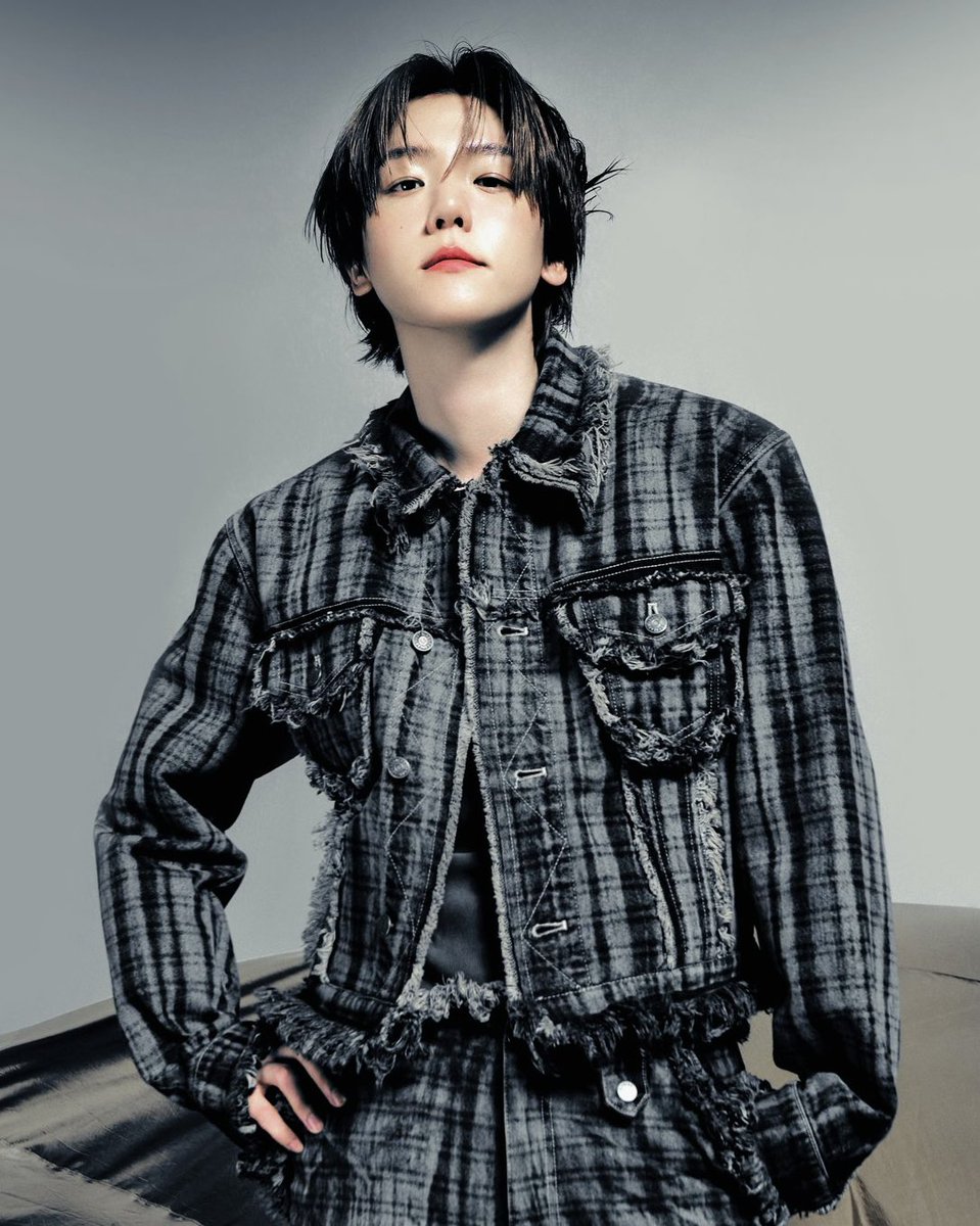 میزان پیش فروش آلبوم Essence of Reverie بکهیون از ۱۱۵ هزار نسخه گذشت 🥹

کینگ پر قدرت داره برمیگرده 🔥
#백현 #BAEKHYUN 
<a href="/weareoneEXO/">EXO</a> <a href="/B_hundred_Hyun/">Baekhyun_EXO</a>