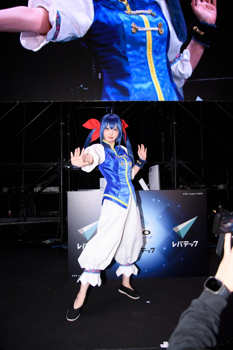 EVOJapan2025 SNKブース】 双葉ほたるコスプレのえなこさん