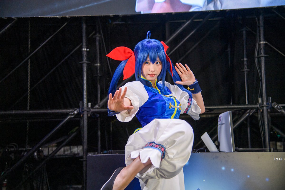 EVOJapan2025 SNKブース】 双葉ほたるコスプレのえなこさん