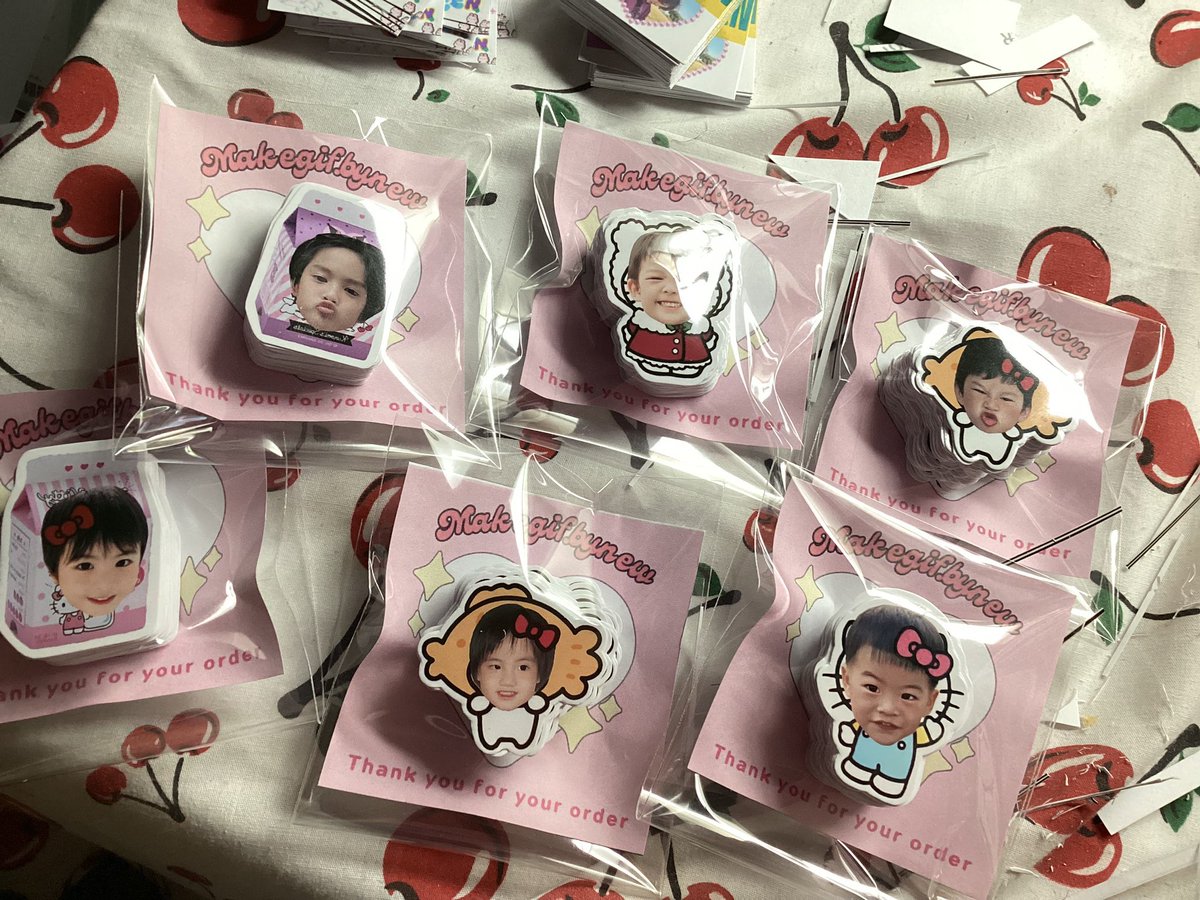 wee5ph's tweet photo. รับทำสติ๊กเกอร์ทุกรูปทรง สี่เหลี่ยม ตัดมุมฟรี✅
เนื้อกระดาษเป็นเนื้อมันเงา
ขนาด1 x1 นิ้ว(3×3ซม)
ใบละ 1 บาท
ราคาขึ้นลงตามขนาด
📌รอบส่งวันเสาร์ อาทิตย์ 
สนใจ DM หรือ https://t.co/K71CRhBdh9

#รับทำของแจก #รับทําสติ๊กเกอร์ #รับทําgiveaway #รับผลิตของแจก #รับปริ้น #กระดาษโน้ต https://t.co/bxfxLb2Mgy