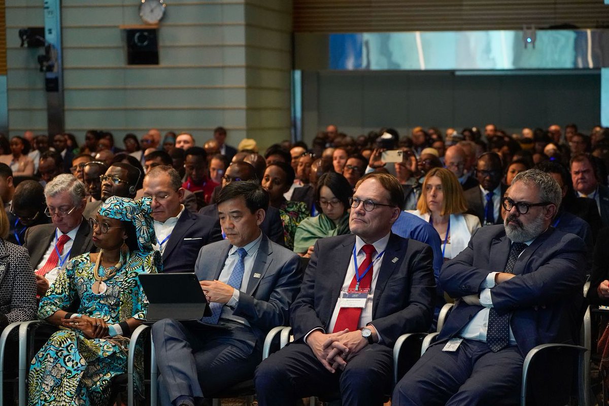 procasef's tweet photo. Le SĂ©nĂ©gal Ă lâhonneur Ă la Land Conference 2025 : le PROCASEF prĂ©sente le SystĂšme dâInformation FonciĂšre Communal (SIFCOM), un tournant dĂ©cisif pour la gouvernance fonciĂšre numĂ©rique
---
Plus d'infos sur : https://t.co/jzDHg1MYzI
#procasef #LandConf2025 #fonciersenegal #cadastre https://t.co/sEdc5nGG2Y