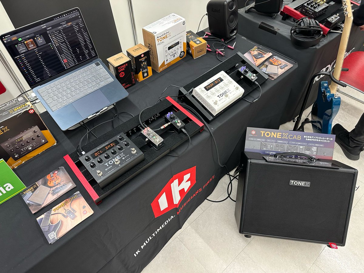ikmultimedia_jp's tweet photo. 本日は、#soundmesse #サウンドメッセ2025 設営日。皆様のご来場をお待ちしています。
#tonexcab #tonexone #tonexpedal #tonex
https://t.co/7bsauZcvzY https://t.co/YcQYPQ91I5