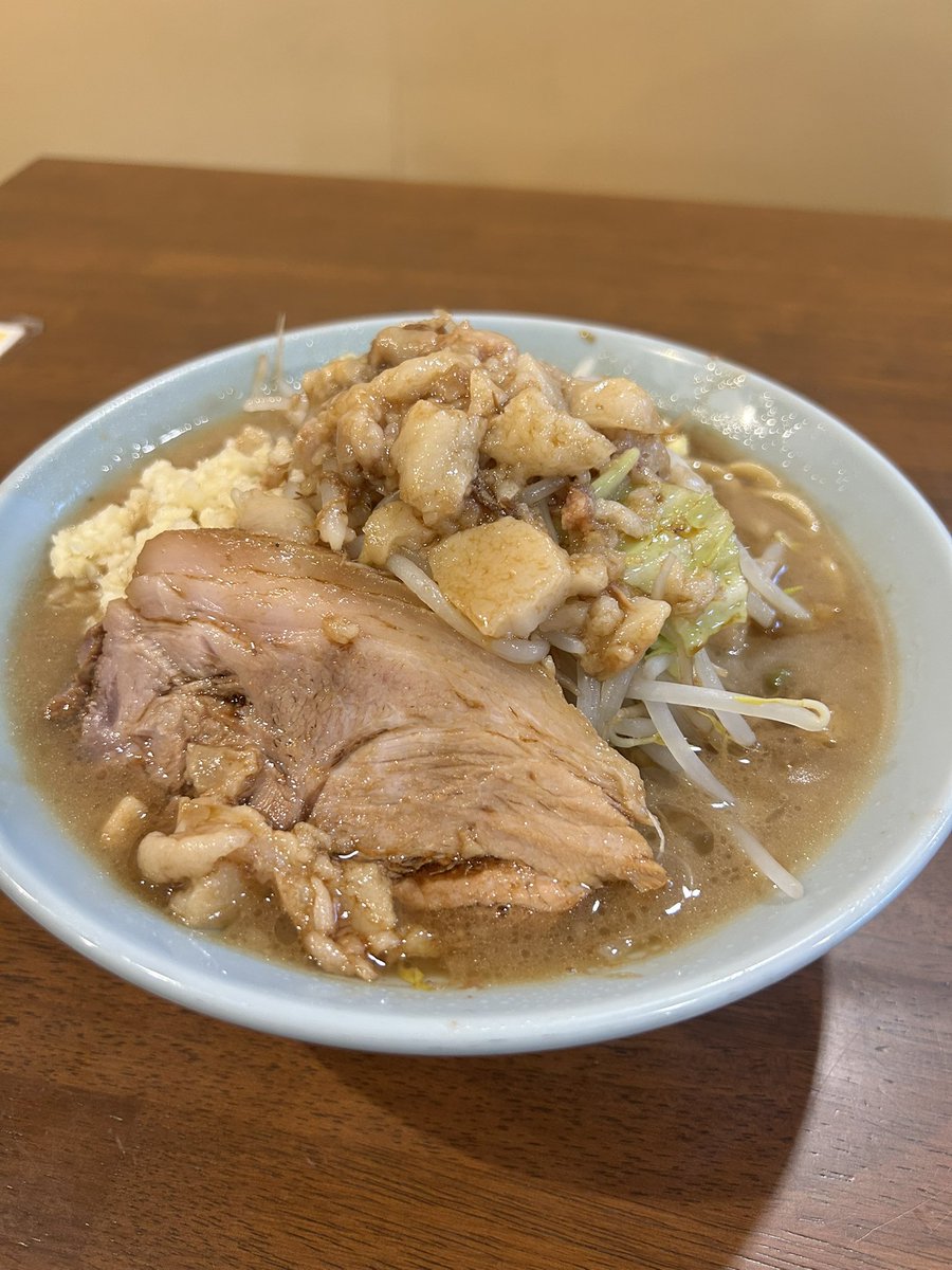ywk_kanagawa's tweet photo. オープンもう間もなく❗️

🈺業時間：17:30~20:30

昼と違って、少しこってりして、醤油甘めです。
次の営業が月曜の夜になるので、是非華金にユメカタで！

お待ちしてます！！！

#夢を語れ神奈川 https://t.co/r4fplq6eLU