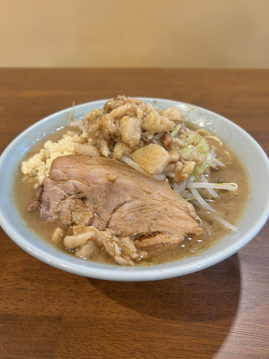 ywk_kanagawa's tweet photo. オープンもう間もなく❗️

🈺業時間：17:30~20:30

昼と違って、少しこってりして、醤油甘めです。
次の営業が月曜の夜になるので、是非華金にユメカタで！

お待ちしてます！！！

#夢を語れ神奈川 https://t.co/r4fplq6eLU
