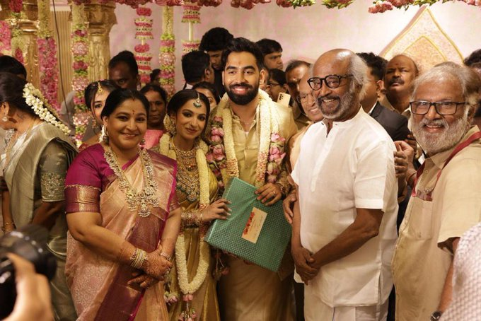 Saravanaspb's tweet photo. .@IshariKGanesh daughter #Preethaa weds #LushvinKumar wedding ceremony stills ๐
#VelsWedding #IshariGanesh https://t.co/NhHtk6THTv