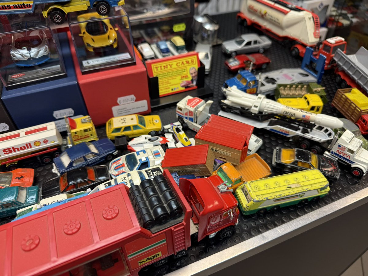 Majorette Gama Siku Burago Matchbox ecc. vintage appena arrivate! #tinycars #toys #siku #majorette #model #matchbox #vintage #obsolete