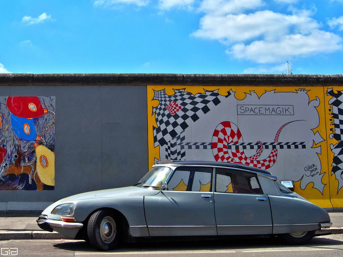 .<a href="/I_love_Berlin/">I ♥ Berlin</a> Berlin <a href="/slowberlin/">Slow Travel Berlin</a> <a href="/aboutberlin/">All About Berlin</a> <a href="/theberlinermag/">The Berliner Magazine</a> <a href="/must_travel/">ᗰᑌST TᖇᗩᐯEᒪ</a> <a href="/Architectolder/">🏛Architectolder</a> <a href="/artinberlin/">artinberlin</a> <a href="/BerlinArtWeek/">Berlin Art Week</a>