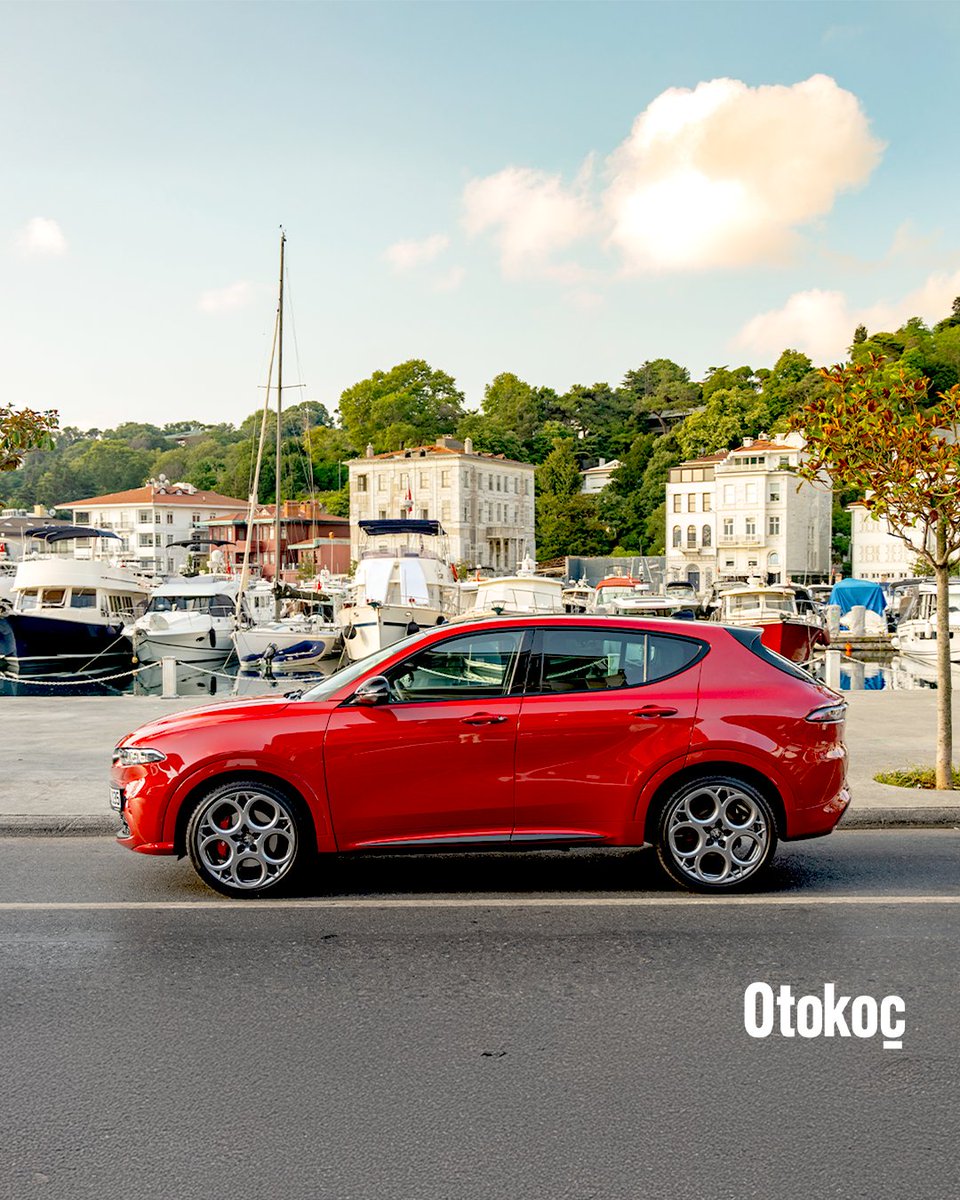 Alfa Romeo Tonale, kendine has çizgileri ve etkileyici sürüş dinamikleriyle yollara karakter katıyor. Bu eşsiz deneyimi keşfetmek için Otokoç Alfa Romeo şubelerine uğrayın.

#Otokocofficial