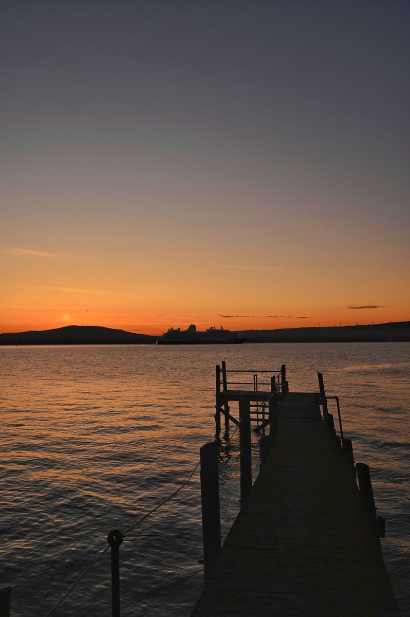People arriving and departing Belfast last night!
<a href="/love_belfast/">Love Belfast ❤️</a> <a href="/VisitBelfast/">Visit Belfast</a> <a href="/organicbotanic/">Sue McBean - @organicbotanic.bsky.social</a> <a href="/ThePhotoHour/">#ThePhotoHour</a> <a href="/StormHour/">#StormHour</a> <a href="/Louise_utv/">Louise Small</a> <a href="/bbcniweather/">BBC NI Weather</a> <a href="/LoveBallymena/">Love Ballymena</a> #NorthernIreland