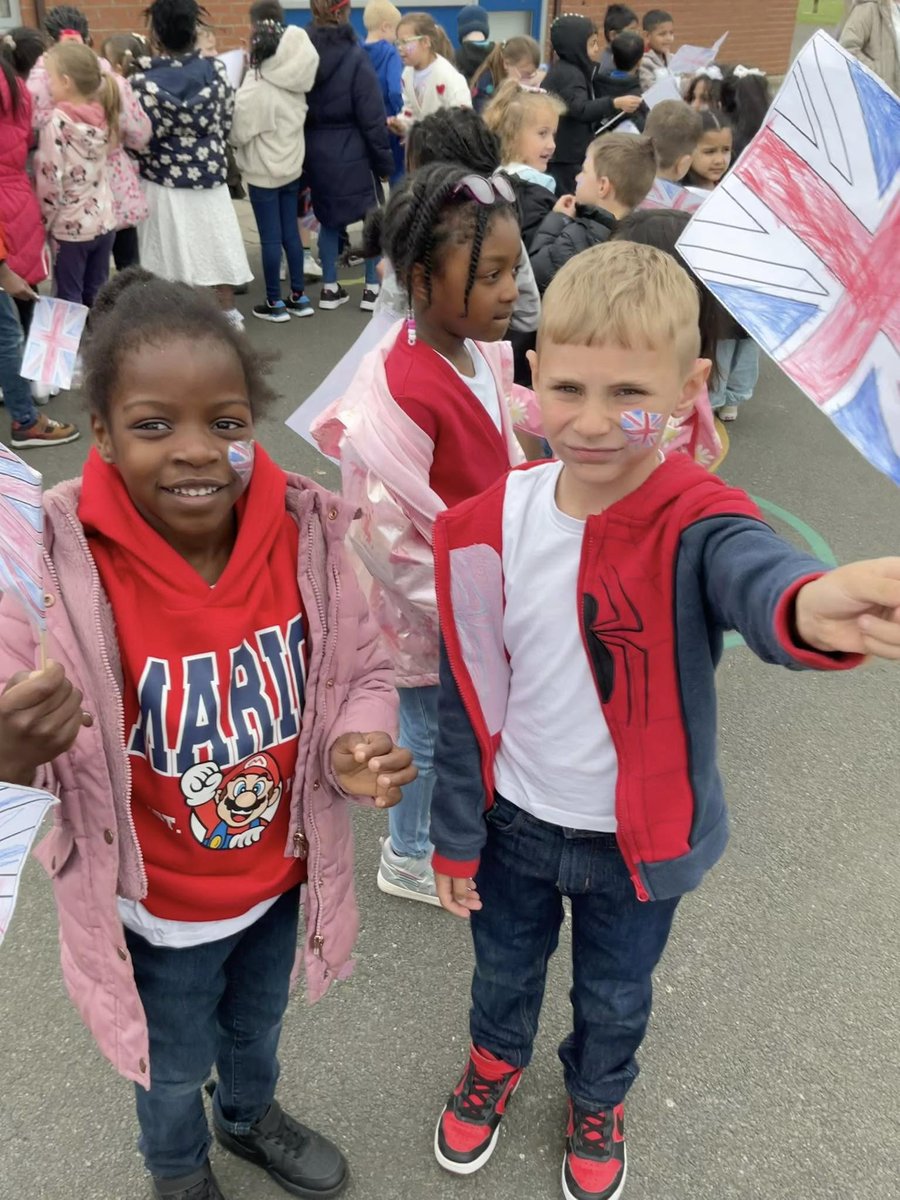 We celebrated @veday80. We all came together as a community to sing &amp; dance to songs from 1940's.  We enjoyed a school picnic. It was a day we will all remember. Children singing “We’ll Meet Again”, with some learning to sign it too. fb.watch/zttA0Qs8zT/ via <a href="/FacebookWatch/">facebookwatch</a>