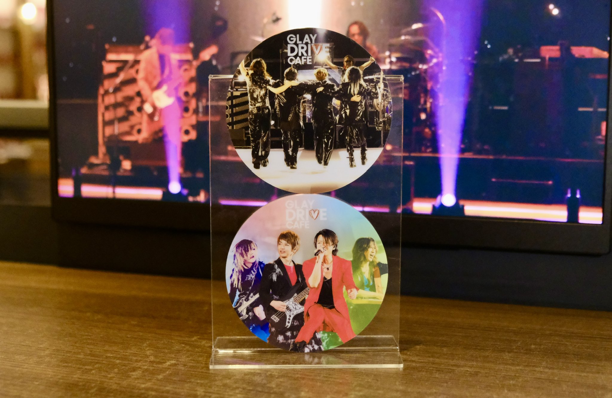 GLAY　TSUTAYAカフェ　アクリルコースター SHIBUYA TSUTAYA on X: 