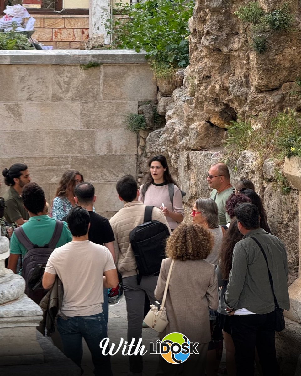 Harika bir başlangıç! Geçen hafta, Antalya Uncovered’ın ilk etkinliğine Kaleiçi’nde başladık. 12 farklı ülkeden 30 kişinin katılımıyla gerçekleşen bu etkinlikte Kaleiçi’nin gizli güzelliklerini keşfettik 🌍✨
#lidosk #withlidosk