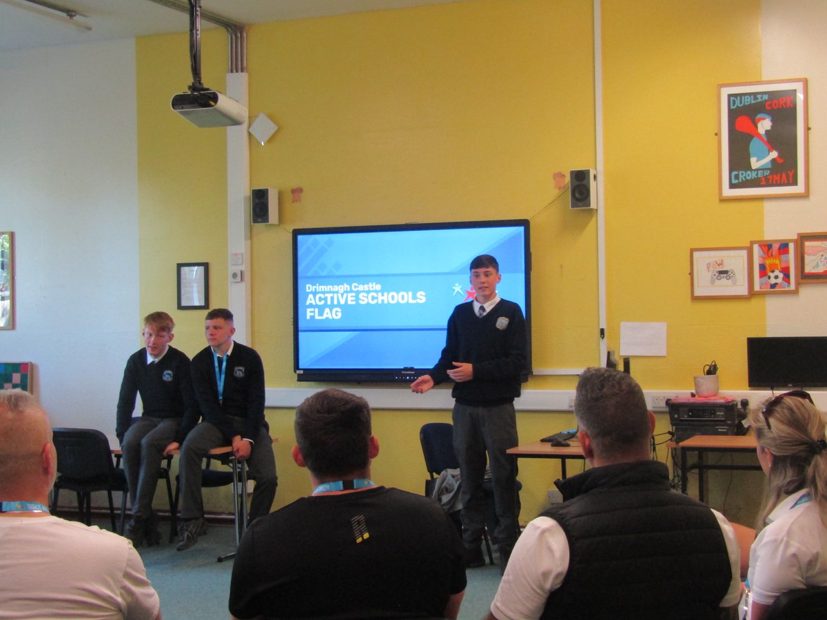 Drimnagh Castle SS Active School Flag (@drimcas_asf) on Twitter photo It was great to welcome our ASF delegation from Hungary this week, accompanied by Karen and Carol. Our ASF students showcased the progress made so far, and also delivered a hurling lesson! <a href="/ActiveFlag/">Active School Flag</a> <a href="/CbsCastle/">Drimnagh Castle CBS</a> <a href="/ERST/">ERST</a> It was great to welcome our ASF delegation from Hungary this week, accompanied by Karen and Carol. Our ASF students showcased the progress made so far, and also delivered a hurling lesson! <a href="/ActiveFlag/">Active School Flag</a> <a href="/CbsCastle/">Drimnagh Castle CBS</a> <a href="/ERST/">ERST</a>