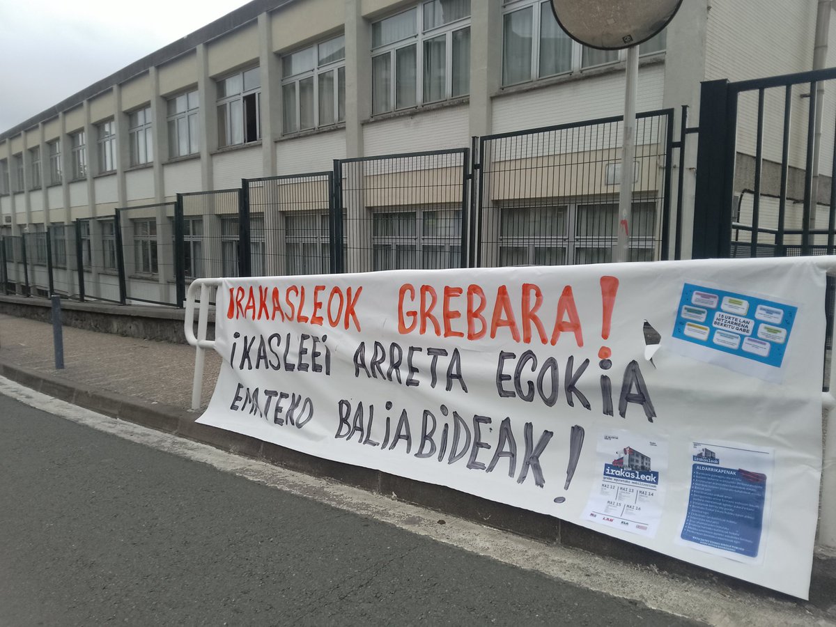 mbarki82's tweet photo. Hezkuntza komunitatea kalera goaz!! https://t.co/xdUIX6bhpL