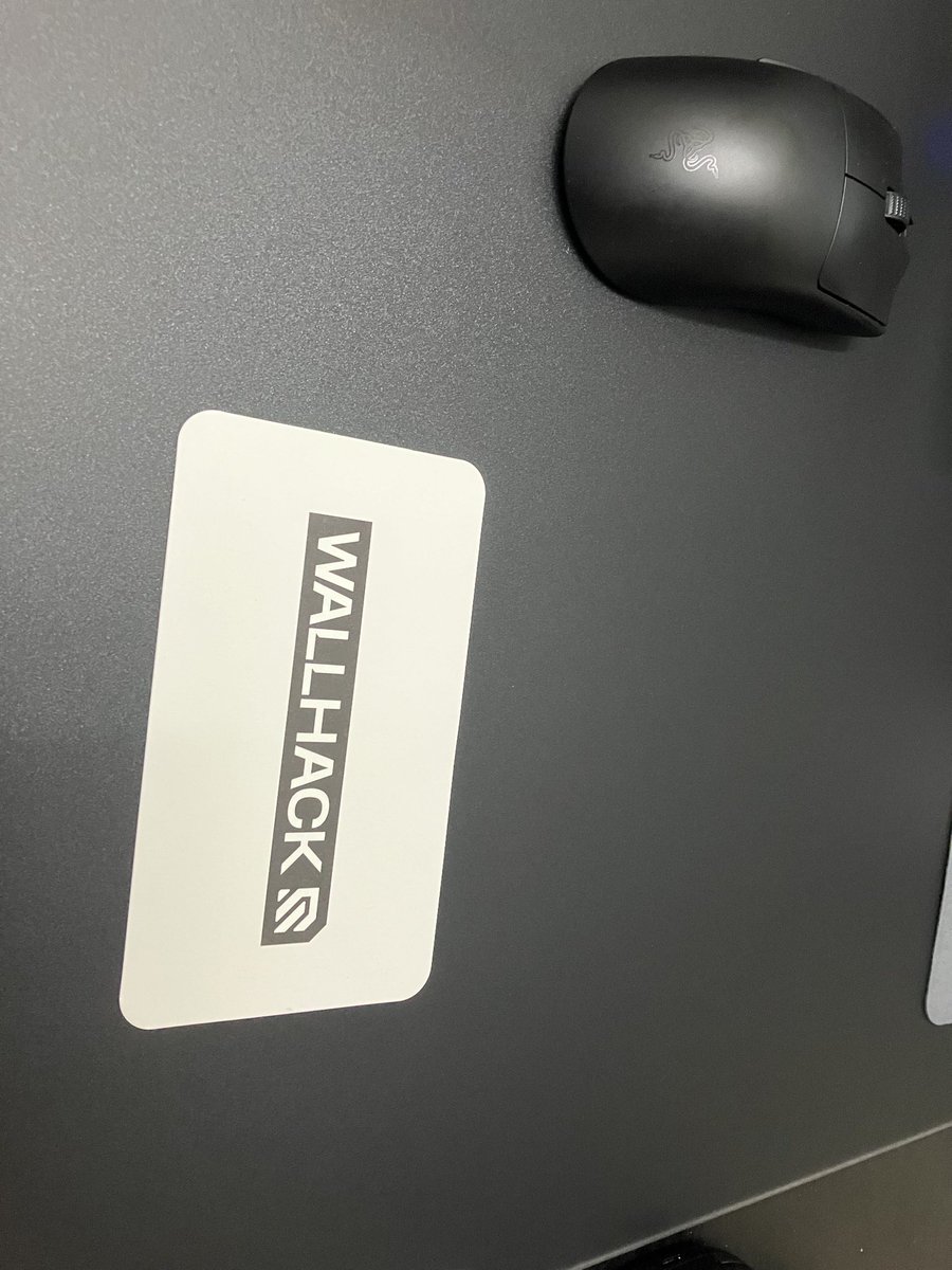 ados_maerc's tweet photo. フレから誕プレでWallhackSP-004頂いた🙇‍♂️くそ滑るけど止まる不思議湿気関係ないのえらい https://t.co/z1S8Ceghys