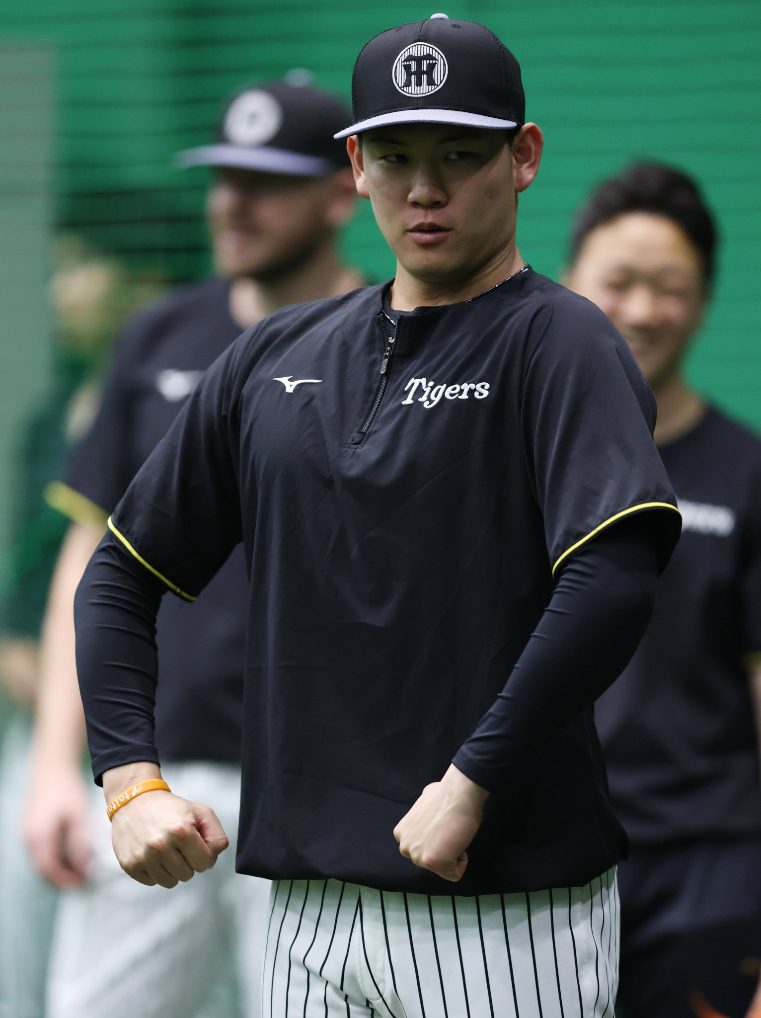 及川雅貴 ユニフォーム Amazon.co.jp: 阪神タイガース 及川雅貴 レプリカユニフォーム