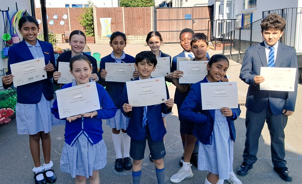 Congratulations to our latest English Speaking Board award winners! 
They've worked very hard on their projects, and we were delighted to present them with their merit or distinction certificates in assembly today!
#EnglishSpeakingBoard #CelebratingandSupporting #WoodfordGreen